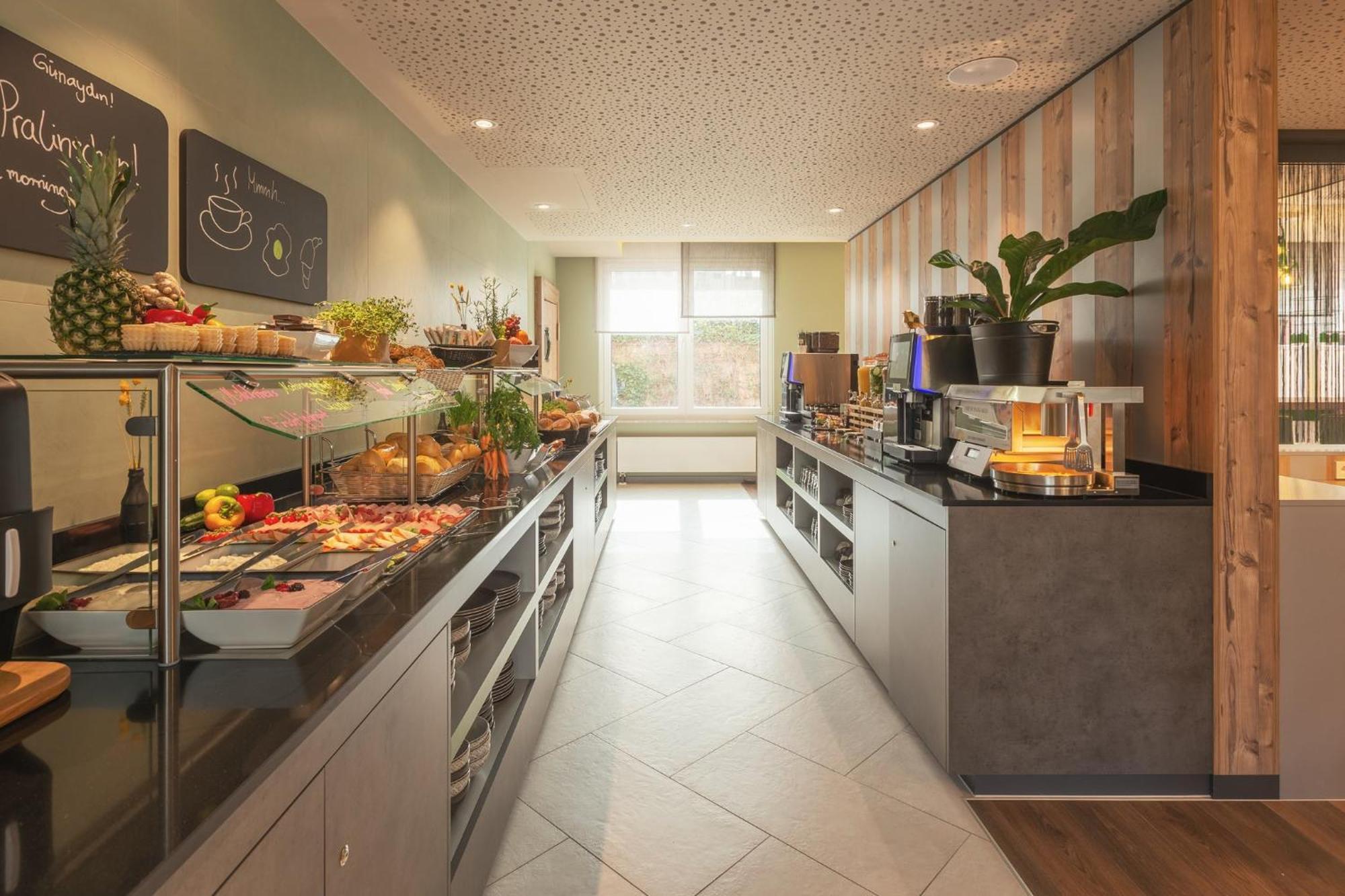 Holiday Inn - The Niu, Mill Cologne Muelheim, An Ihg Hotel 외부 사진